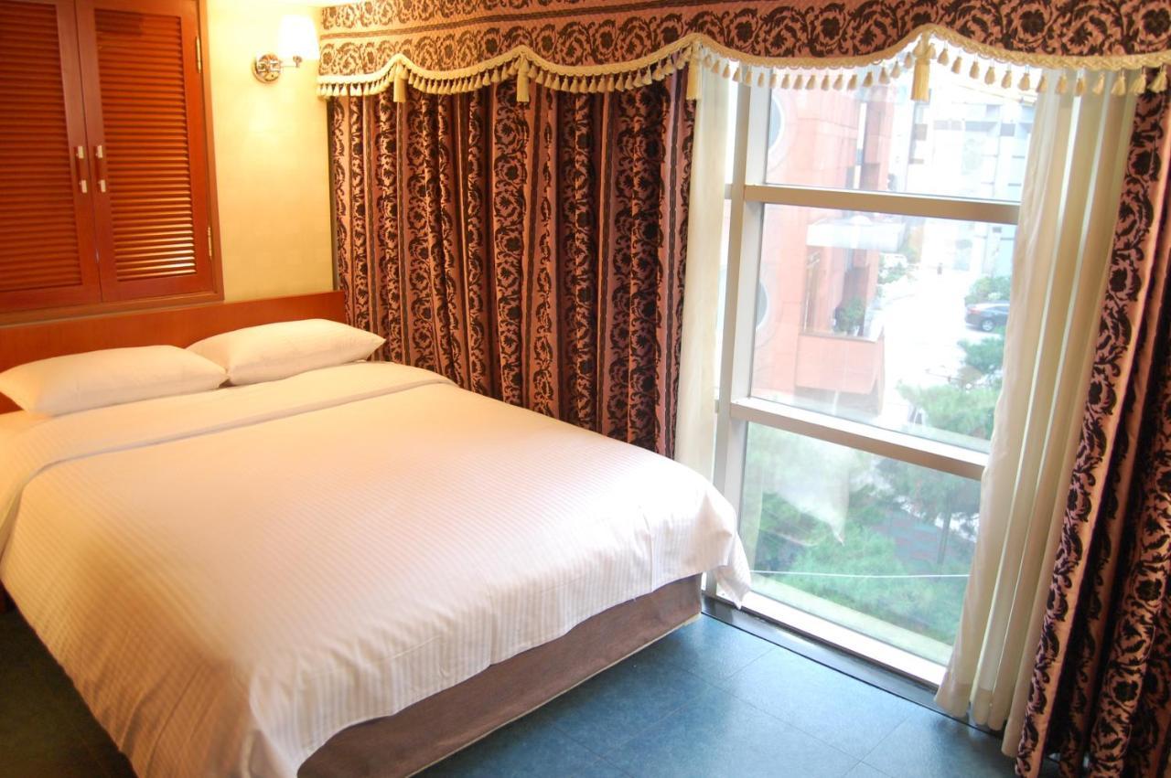 New Korea Hotel Seoul Exterior photo